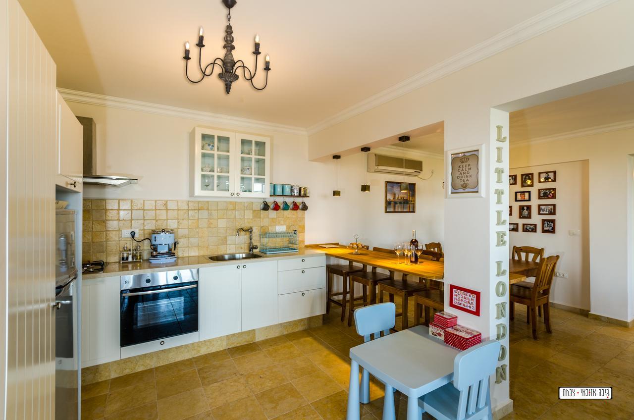 Villa Naomi'S Rosh Pinna Esterno foto