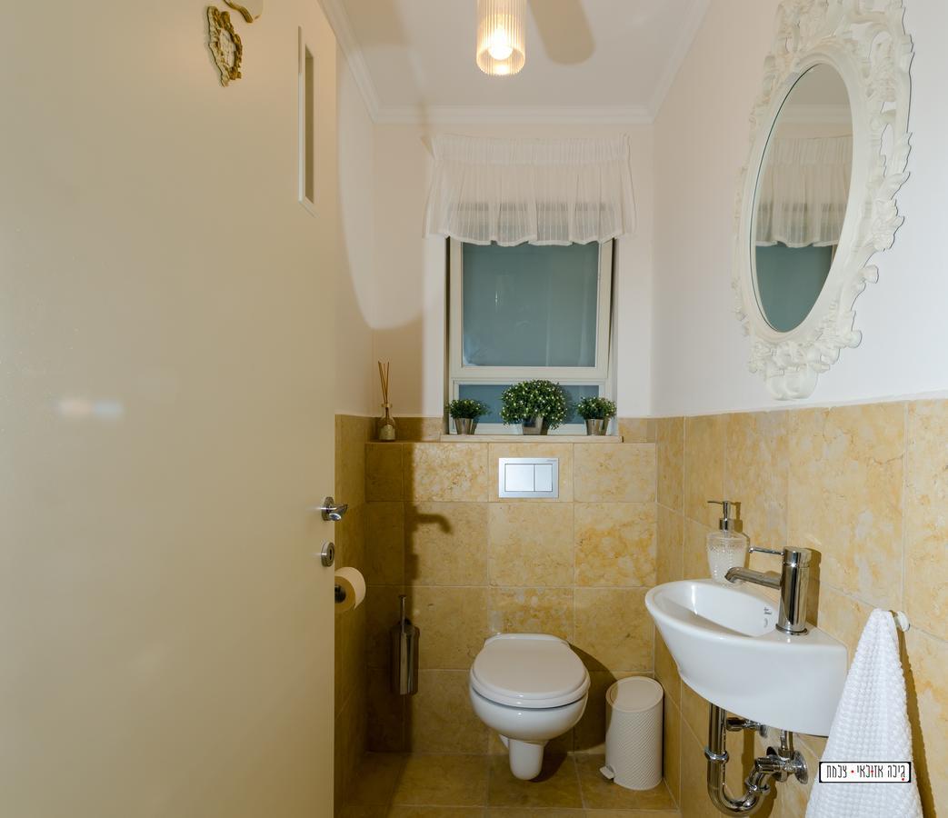 Villa Naomi'S Rosh Pinna Esterno foto