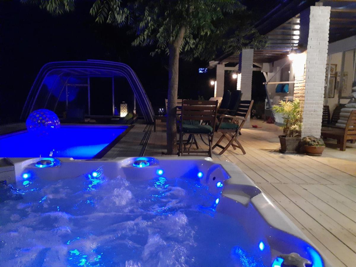 Villa Naomi'S Rosh Pinna Esterno foto